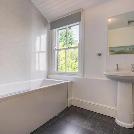 Vakantiehuis 6 Bed In Sz044 *