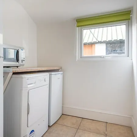 6 Bed In Sz044 * Braithwaite